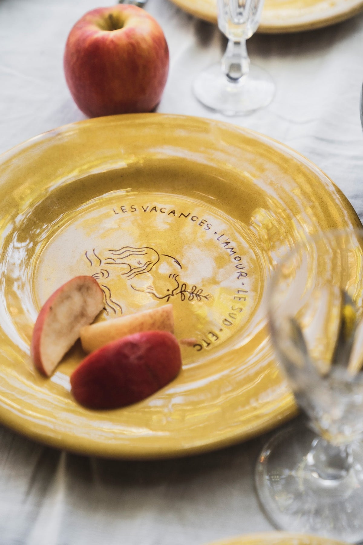 LA GOURMANDISE - Duo d'assiettes illustrées - Fait main - Couleur "Miel"