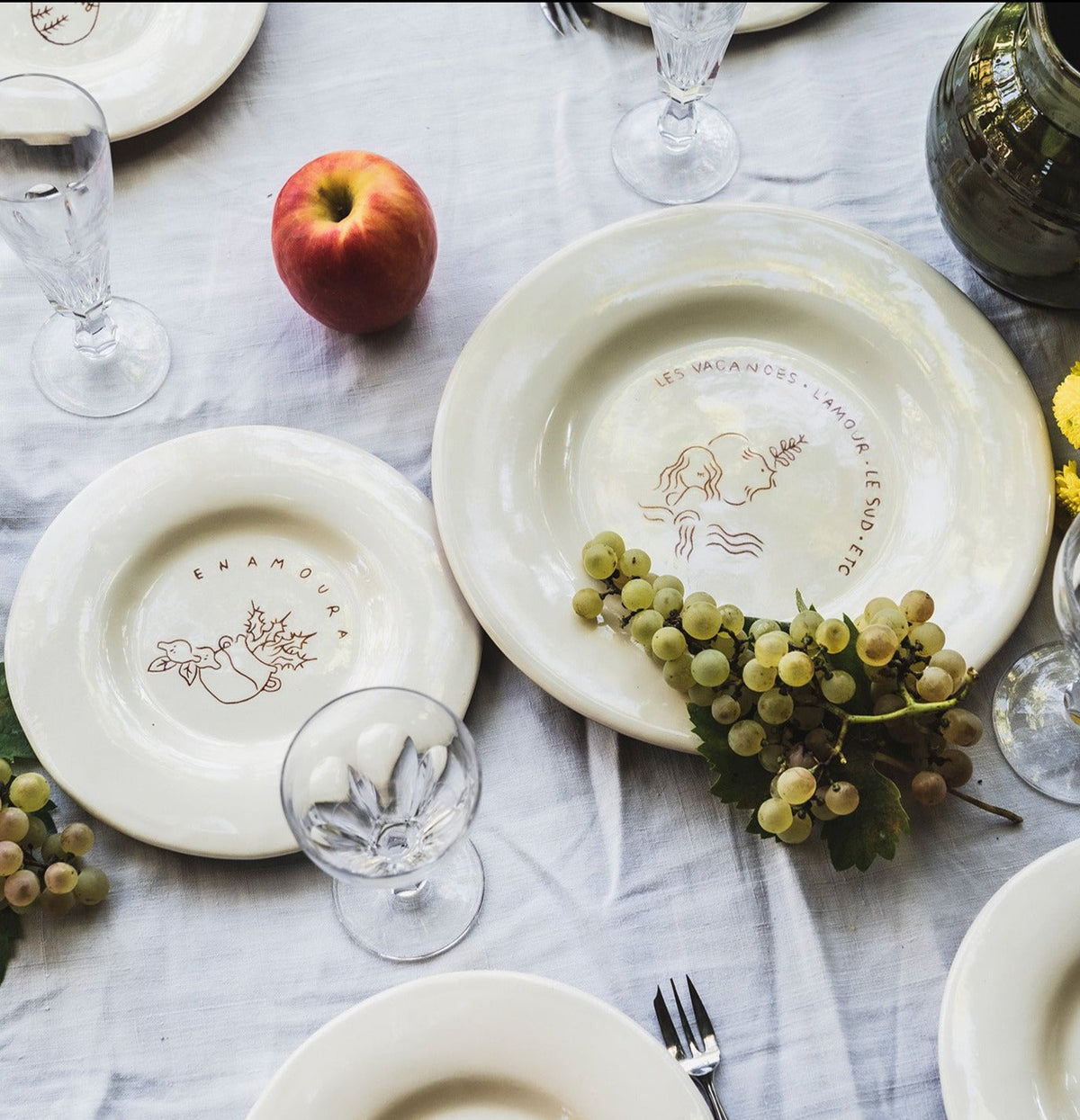 LA GOURMANDISE - Duo d'assiettes illustrées - Fait main - Couleur "Crème"