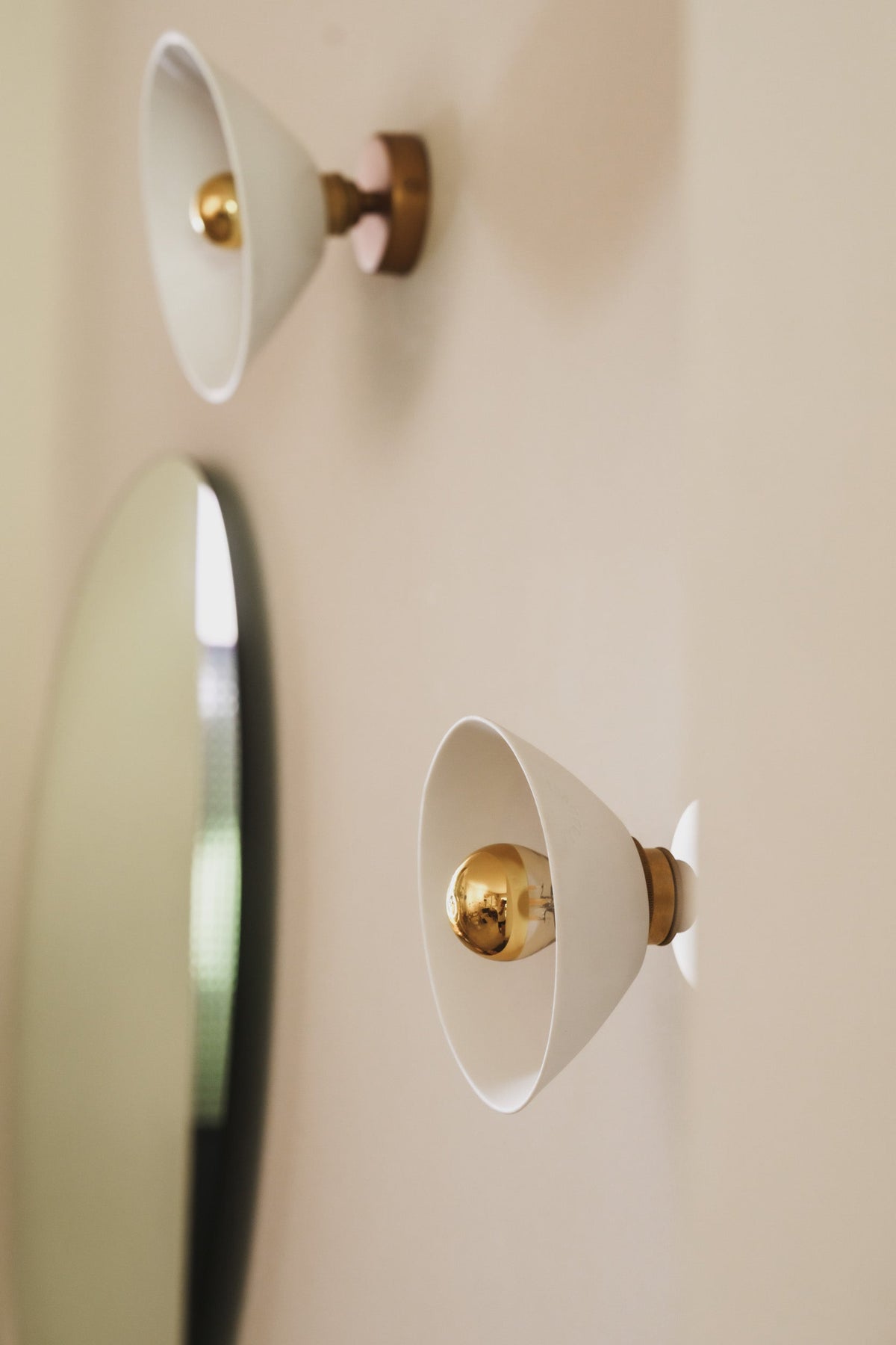 PITCHOUN - Porcelaine Biscuit - Applique murale